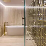Hotel Wine & Books 5*