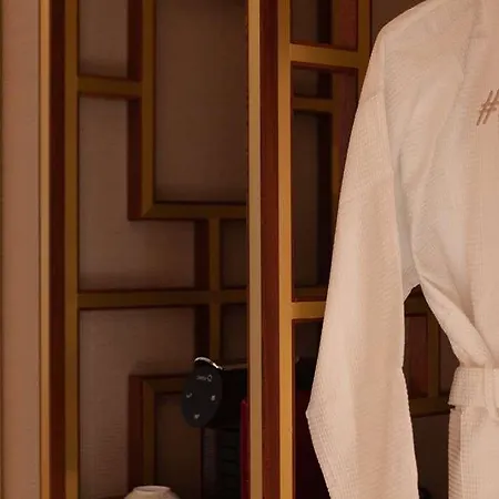 Hotell Wine & Books 5*