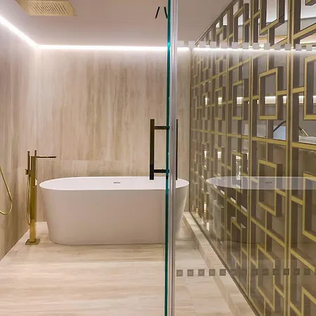 Hotell Wine & Books 5*