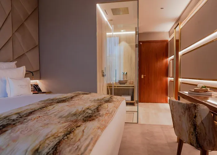 Wine & Books ホテル