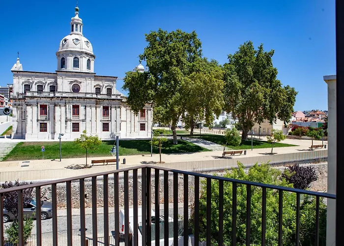 Wine & Books 5* リスボン