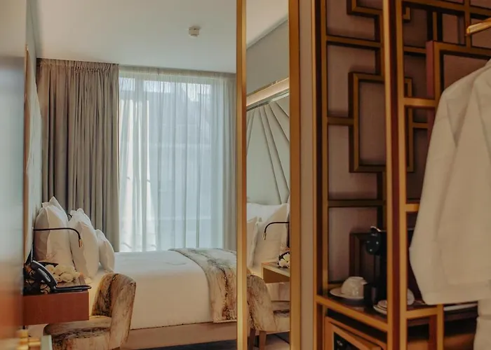 Wine & Books ホテル リスボン