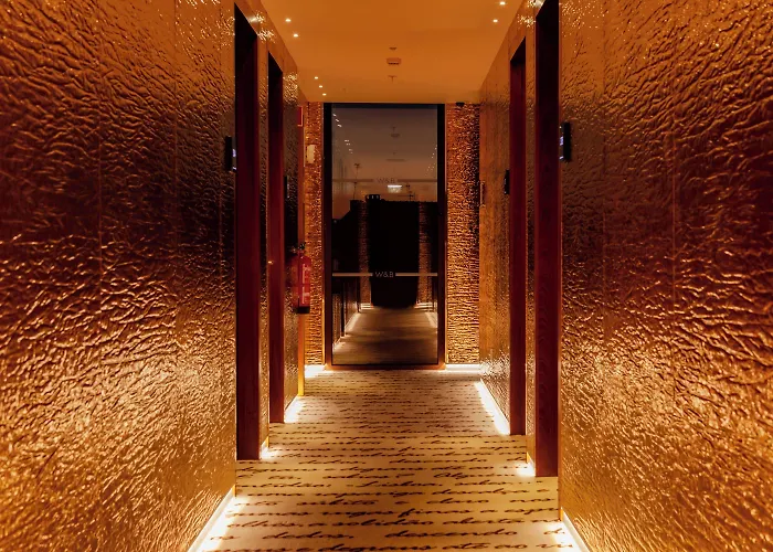 ホテル Wine & Books 5*