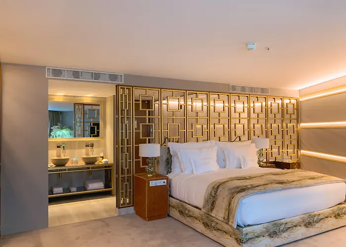 ホテル Wine & Books