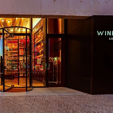 Wine & Books 5* Lisboa