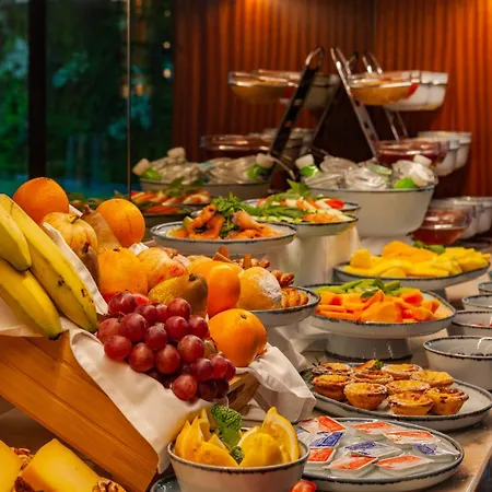 Wine & Books Hotel 5*