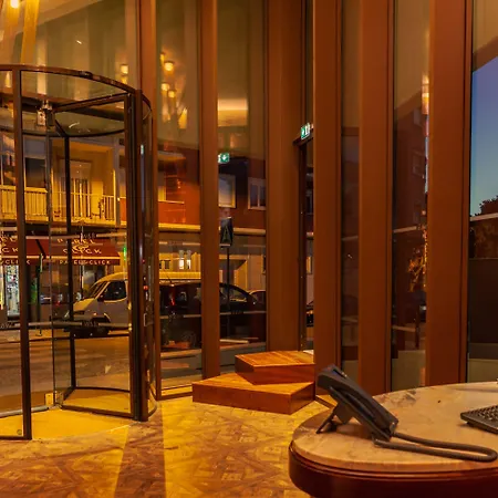 Otel Wine & Books 5*