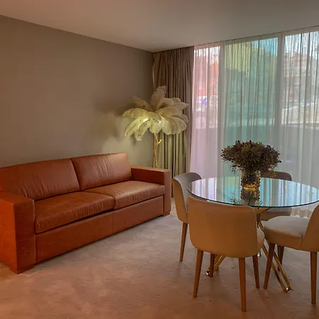 Wine & Books 5* 리스본